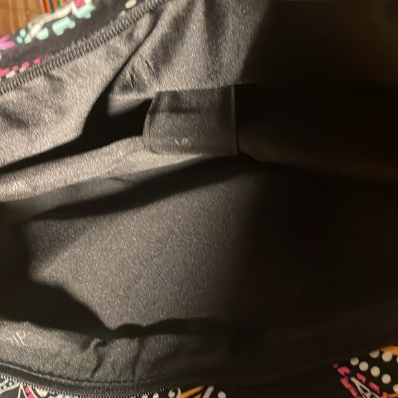 Vera Bradley Black Paisley Bandana Swirl Floral shoulder bag - Picture 3 of 9